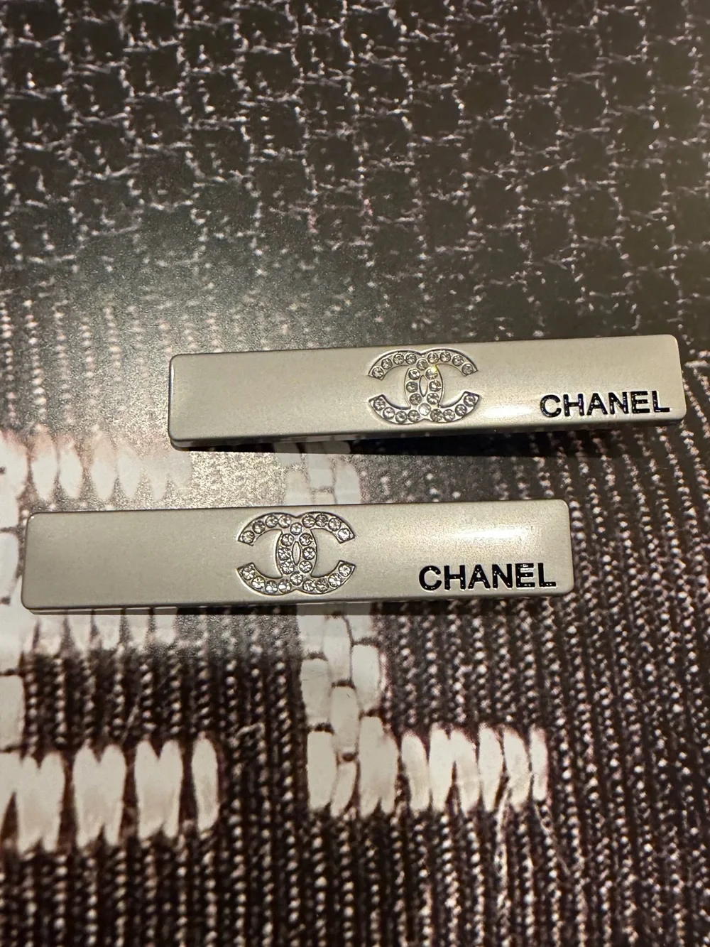 CHANEL Beaute Silver Crystal CC Logo Hair Barrette Pair 🩶🩶🩶